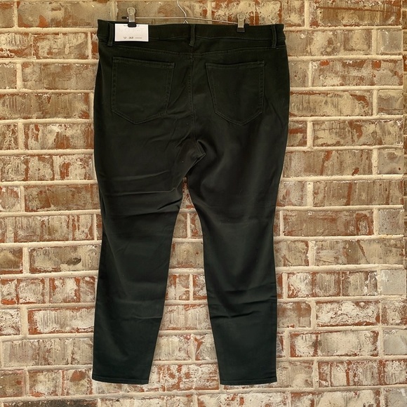 Loft Green Skinny Petite Jeans - Picture 6 of 8